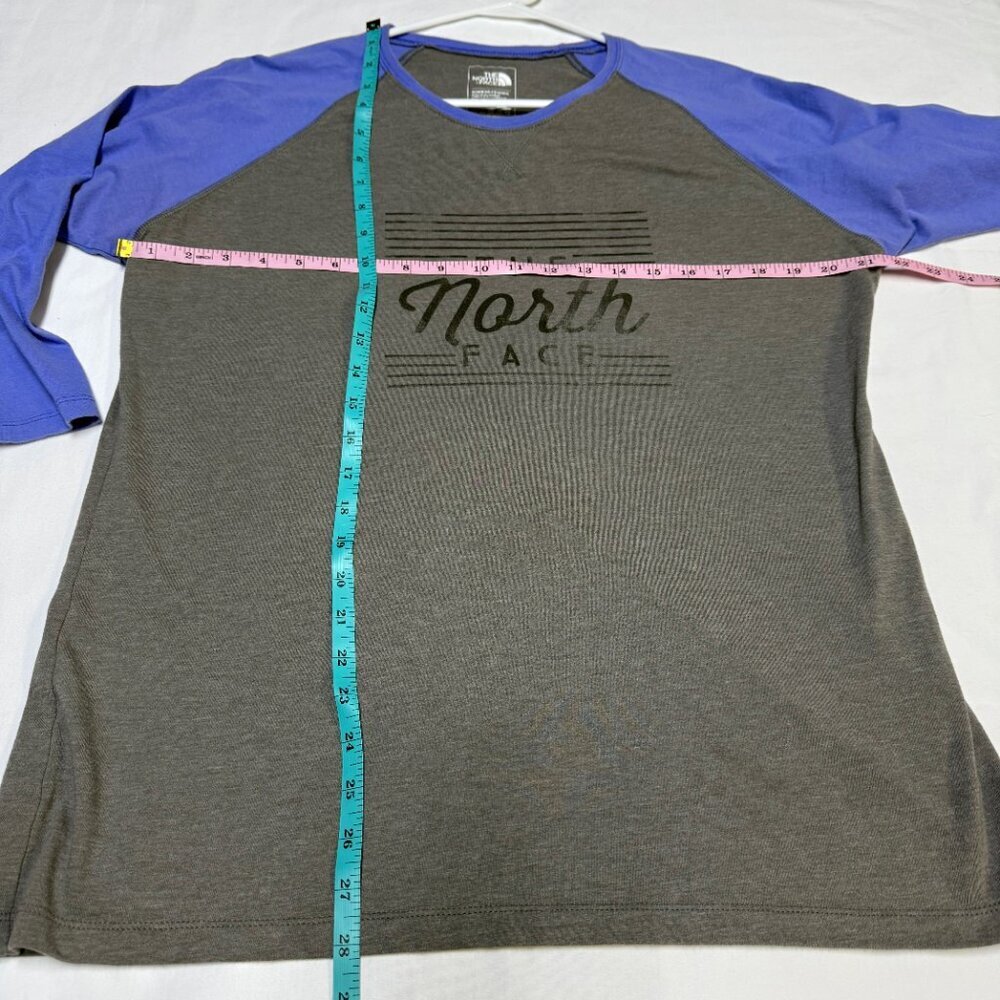 The North Face Women’s Raglan 3/4 Sleeve Graphic Tee‎ XL Gray/Blue EUC - Picture 7 of 9